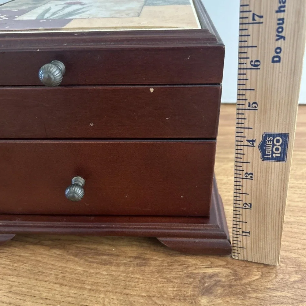 Tri Coastal Design Art In Motion Wood Jewelry Box GUC